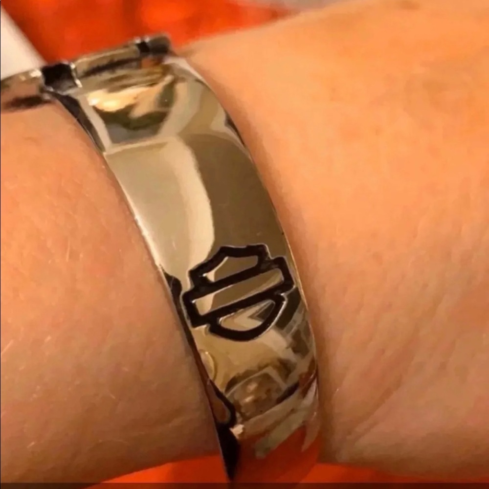 Limited! New Style HD Womens Bracelet - Picture 3 of 4